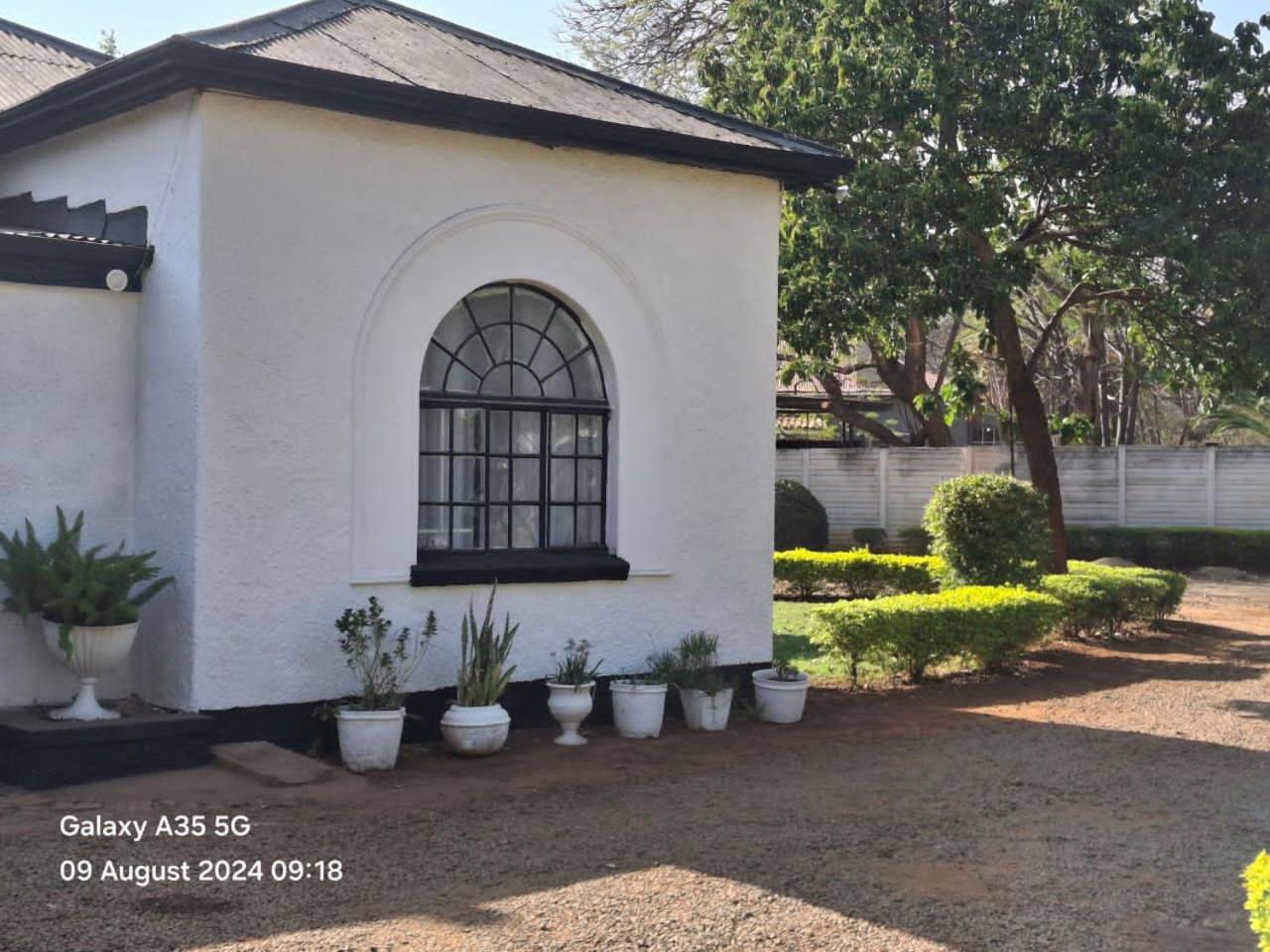 Choice Backpackers Lodge Bulawayo Kültér fotó